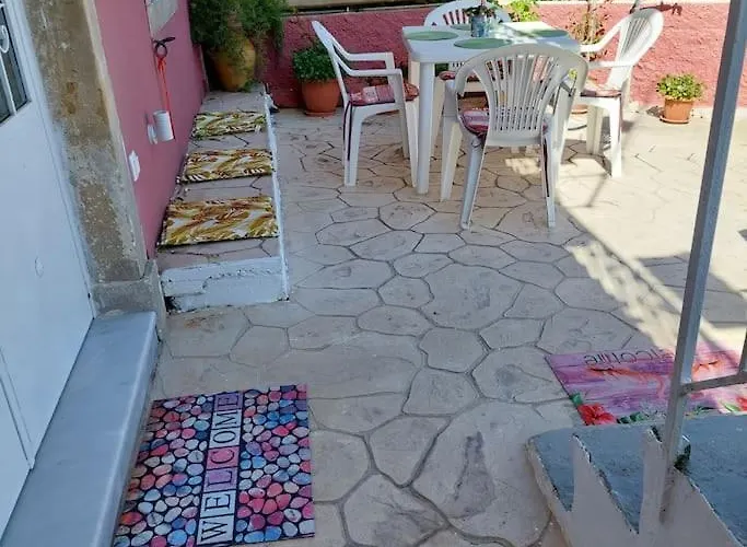 Kontesa Kamara Corfu2 *